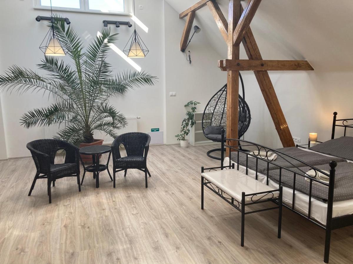Apartmány pod Radhoštěm Rožnov pod Radhoštěm Exterior foto